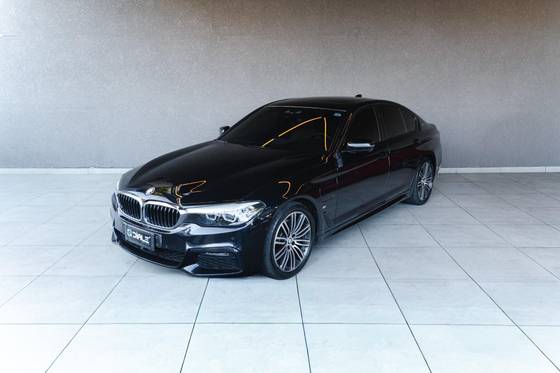 BMW 530e 2.0 16V TWINPOWER HÍBRIDO M SPORT AUTOMÁTICO BMW 530e 2.0 16V TWINPOWER HÍBRIDO M SPORT AUTOMÁTICO